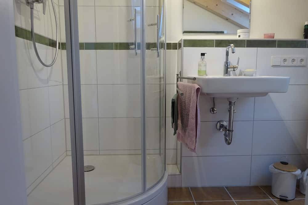Ganze Wohnung, Ferienwohnung Zeitlos - Ferienwohnung 2 Personen in Löwenstein, Stuttgart Region