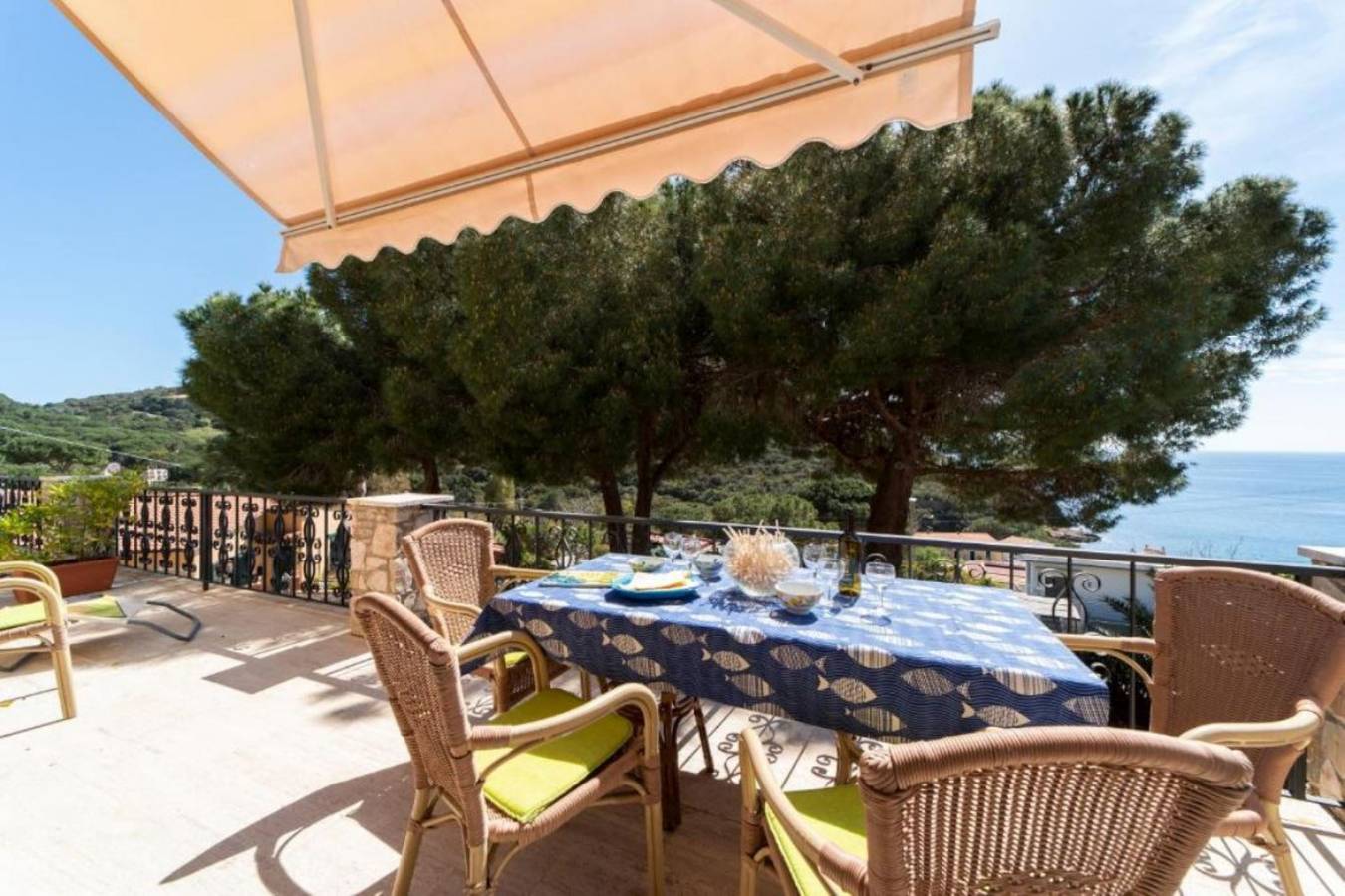 Ganze Ferienwohnung, Ferienwohnung für 5 Personen mit Garten in Innamorata, Elba
