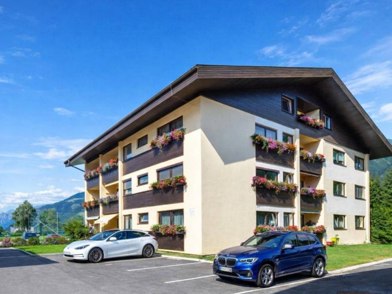 Ganze Wohnung, Schönes großes Apartment nahe Top-Skigebiete in Zell am See, Pinzgau