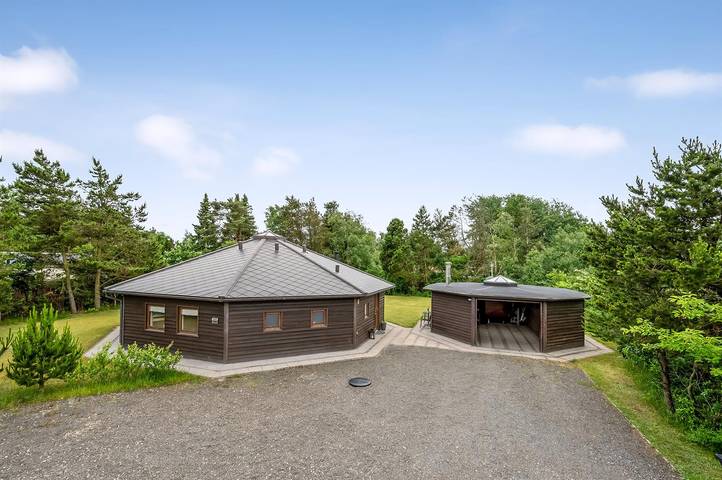 Ferienhaus für 10 Personen, mit Whirlpool und Terrasse sowie Sauna in Skjern