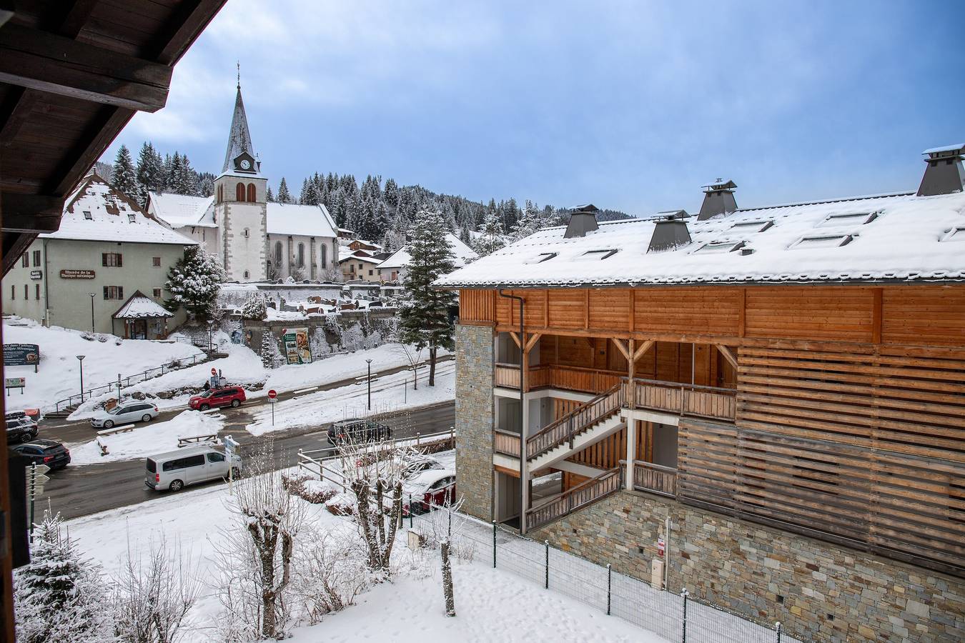 Studio entier, Studio 4 personnes Chalet Tournier avec vue sur la montagne, jardin partagé et Wi-Fi in Les Gets, Les Portes du Soleil