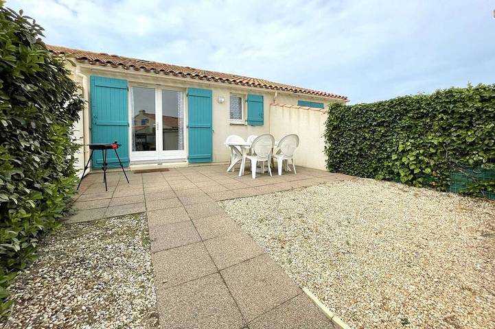 Location de vacances pour 4 personnes, avec terrasse et piscine, animaux acceptés dans Office De Tourisme De Bretignolles Sur Mer