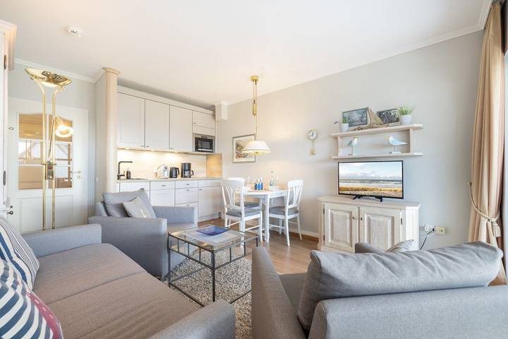 Ganze Wohnung, Beste Lage. Schöner Urlaub. Und ganz Wenningstedt liegt Ihnen zu Füßen. in Nordfriesische Inseln (Schleswig-Holstein) (Schleswig-Holstein), Wenningstedt