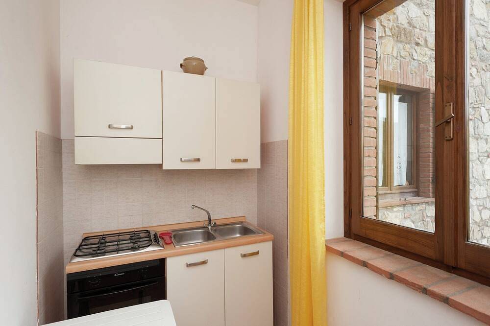 Casale vicino al Lago Trasimeno con piscina in Passignano sul Trasimeno, Lago Trasimeno