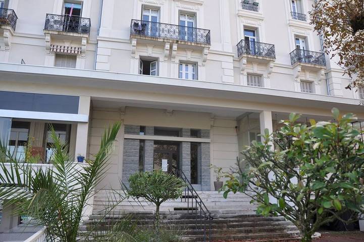 Entire apartment, Furnished rental spas or holiday stay in Aix-les-Bains, Chambéry region