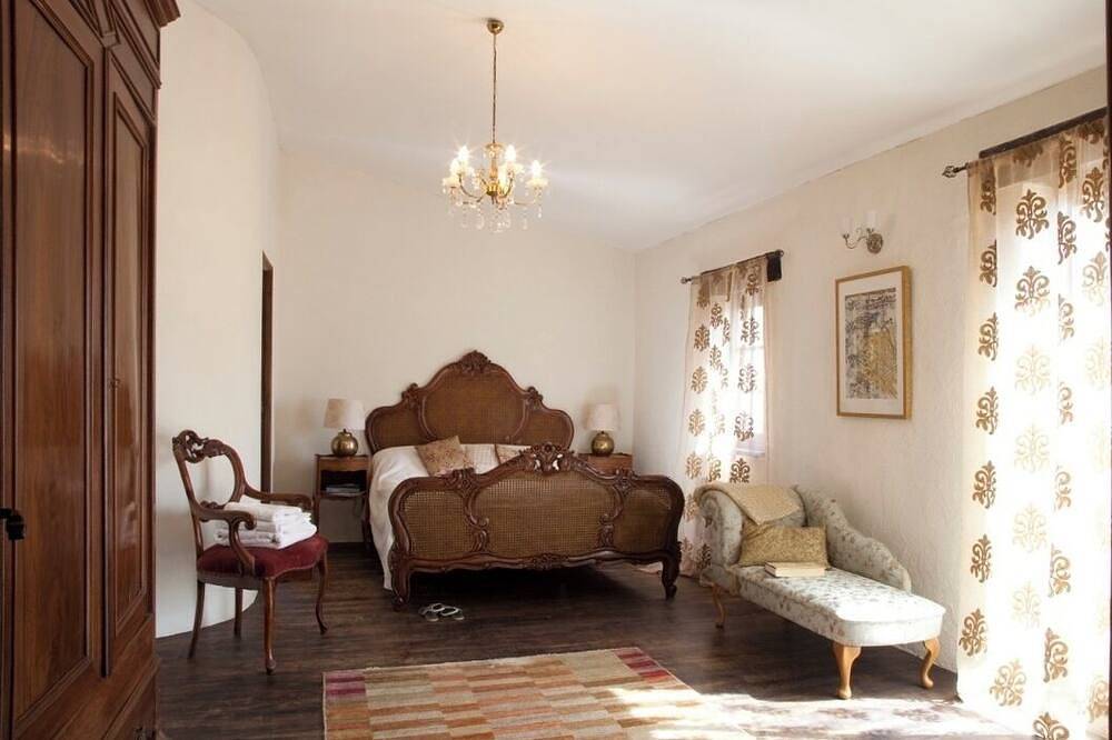 La Source, Maison Avec Piscine Chauffée Salée Près De Lagrasse, 9 Couches in Mayronnes, Région de Limoux