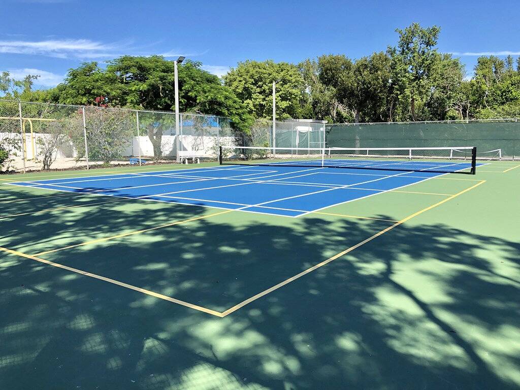 Ganze Wohnung, Luxuriöse Suite mit atemberaubendem Meerblick + Pool Beach & Cabana Bar Wifi in Tavernier, Monroe County