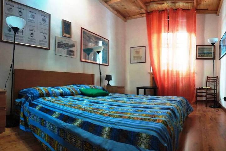 Holiday rental for 4 people, with balcony and hot tub in Turin