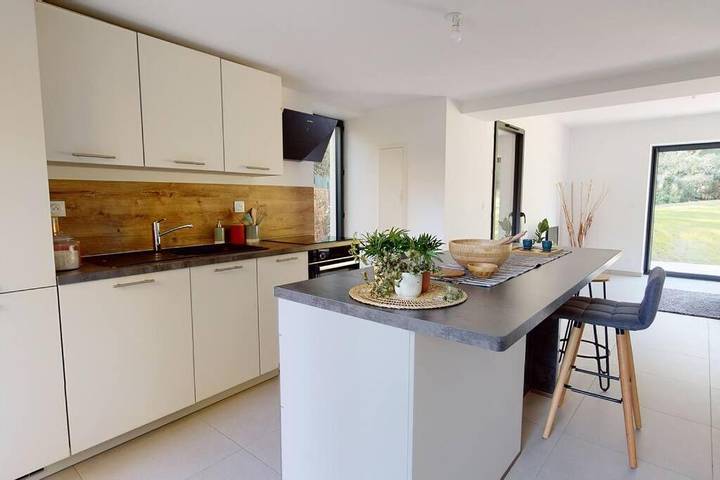 Location de vacances pour 10 personnes, avec jardin, adapté aux familles à Brignais - 3