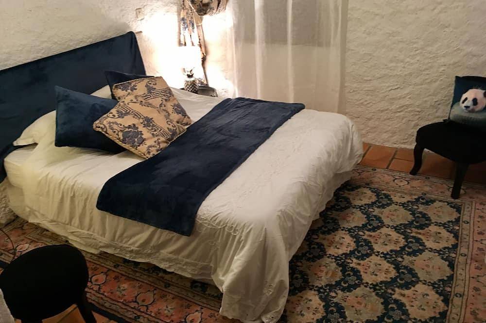 Zen und einladendes Dorfhaus, in Poulx, Nimes und Umgebung