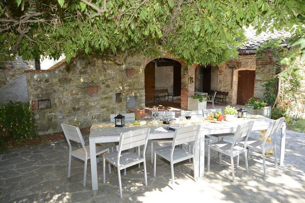 Villa Benvenuti, privater Pool, wifi, Gehen Sie zum Restaurant, Chef-Option in Laterina Pergine Valdarno, Chianti