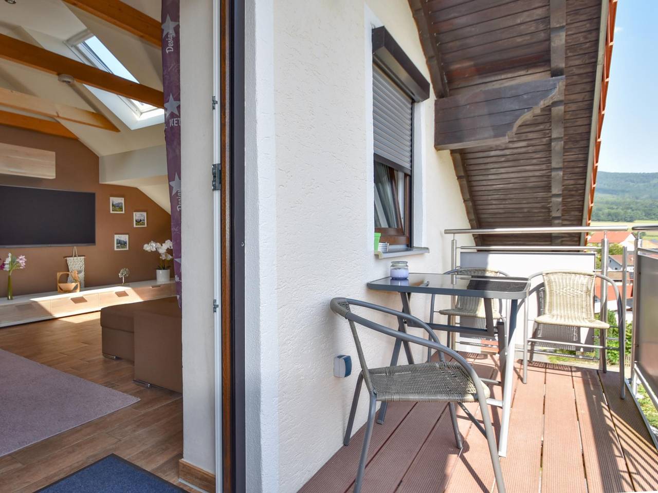 Ganze Wohnung, Helle Wohnung im Bayerischen Wald mit Balkon in Gleißenberg, Ostbayern