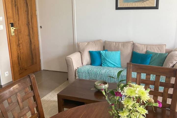 Location de vacances pour 2 personnes, avec terrasse ainsi que jardin et piscine à Patrimonio - 3