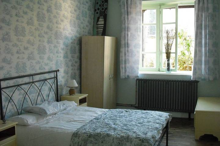 Location de vacances pour 10 personnes, avec Terrasse et Jardin à Belle-Isle-en-Terre - 2