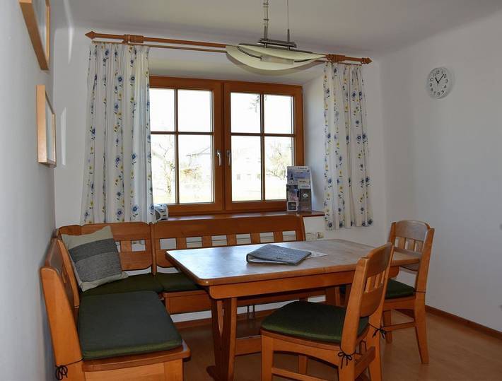 Ganze Ferienwohnung, Biohof Weißensteiner - Schöne Ferienwohnung mit 2 getrennten Schlafzimmern in Kirchberg am Walde, Waldviertel