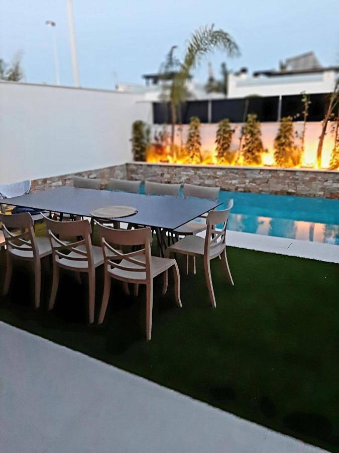 Casa rural para 8 personas, con Balcón y Terraza además de Jardín y Piscina en San Pedro del Pinatar - 3