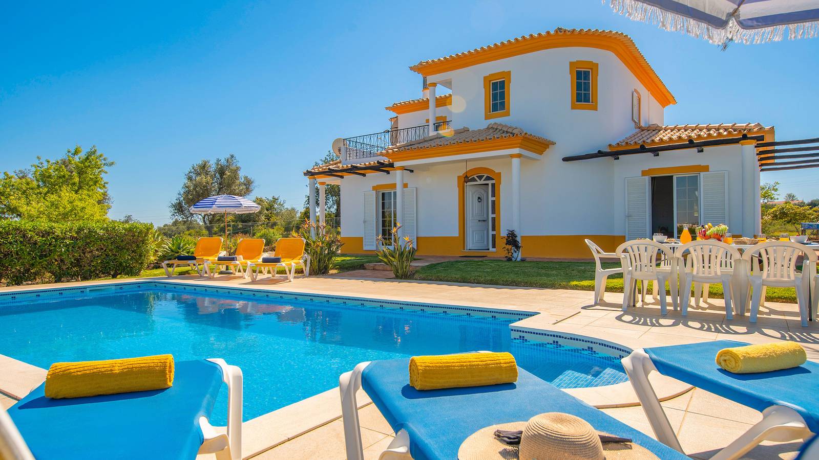 Villa Muriwai in Armação de Pera, Faro District