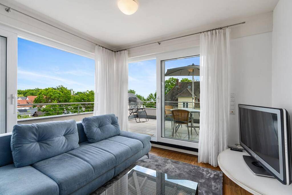 Ganze Wohnung, Sonnige Penthousewohnung - ruhig und mit Seeblick in Friedrichshafen, Region Bodensee-Oberschwaben