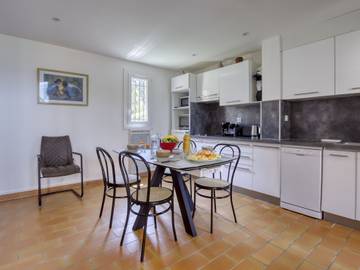 Appartement De Vacances pour 4 Personnes dans Saint-Cyr-sur-Mer, Région de Toulon, Photo 4