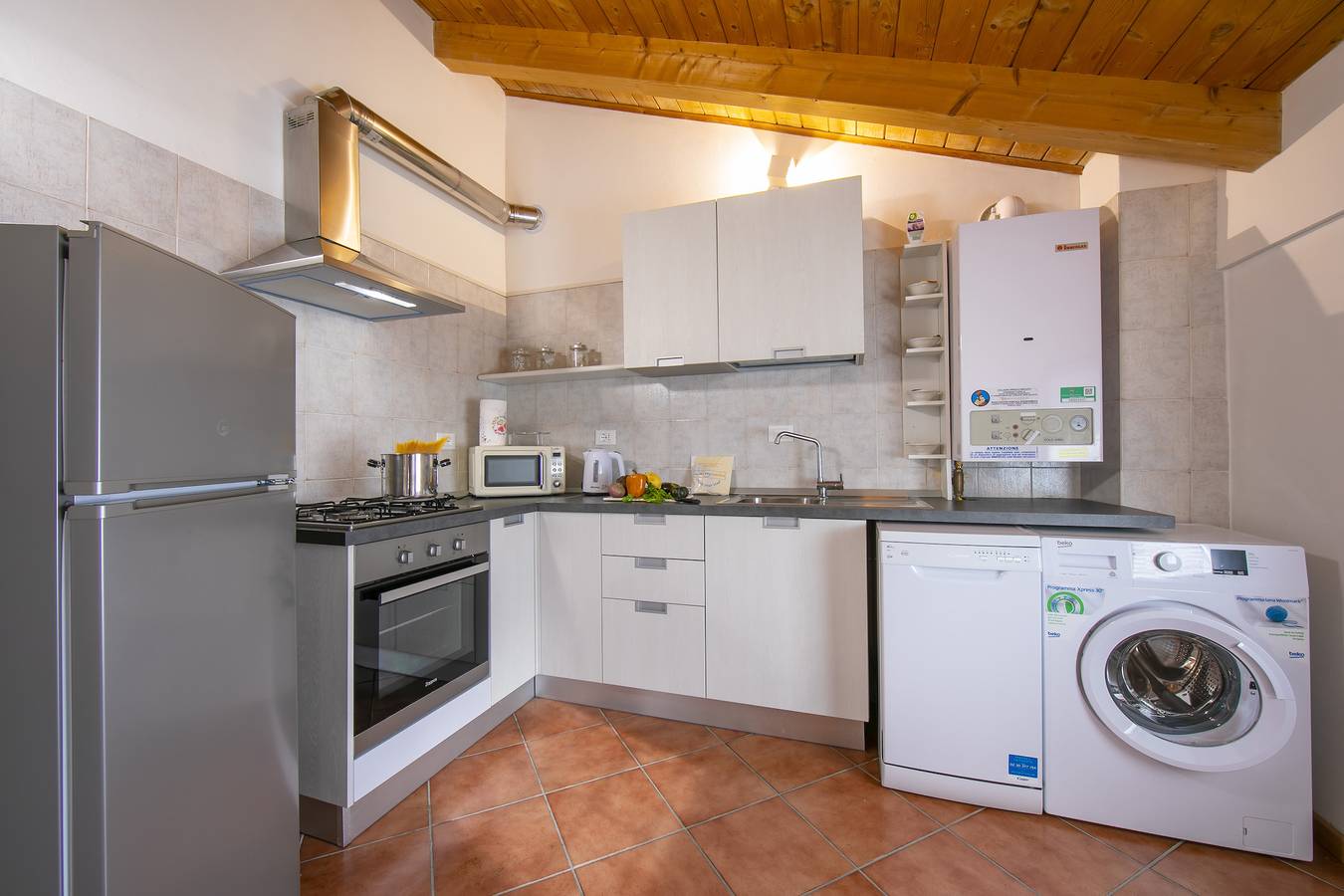 Appartamento intero, Residenza al Ponte in Arco, Prealpi Gardesane