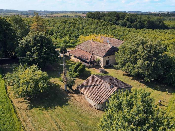 Location de vacances pour 6 personnes, avec Terrasse et Jardin à Beaugas