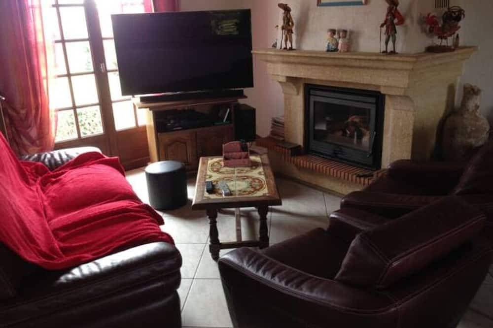 Chambres d'hôtes Maison du bonheur \"Chez Colny\" in Machecoul-Saint-Même, Région de Nantes