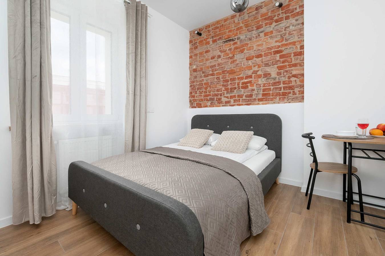 Ganzes Studio, Modern Studio near Piotrkowska Street | Near the Railway Station in Łódź, Region Lodz