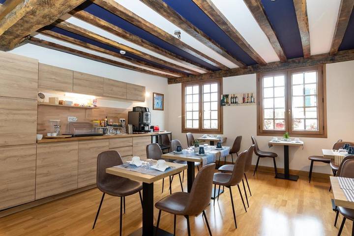 Hôtel pour 2 personnes, avec terrasse et vue dans Office De Tourisme De Sare - 3