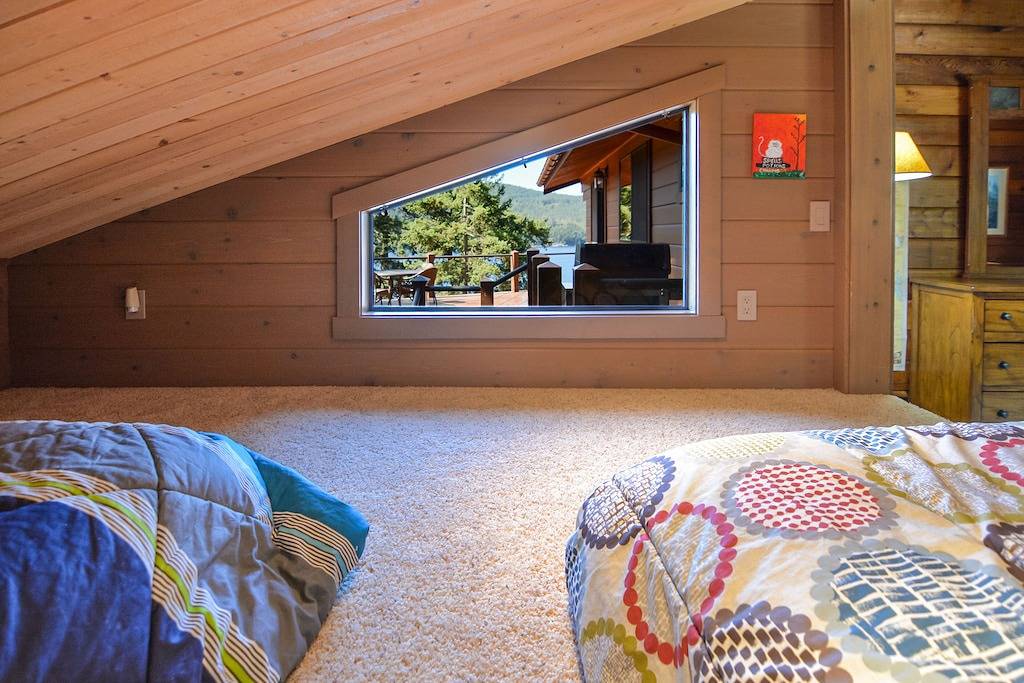 Rosario und der riesige Blick auf Eastsound sind zu Fuß erreichbar! in Orcas Island