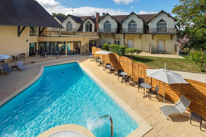 Hôtel pour 2 personnes, avec Balcon et Jacuzzi ainsi que Terrasse et Jardin à Chille