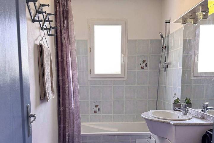Location de vacances pour 6 personnes, avec jardin à Saint-Michel-Mont-Mercure - 4