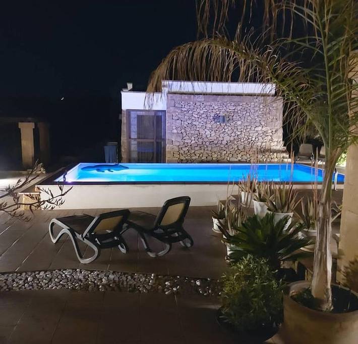 B&b per 3 persone, con Giardino e Piscina nonché Panorama a Alliste