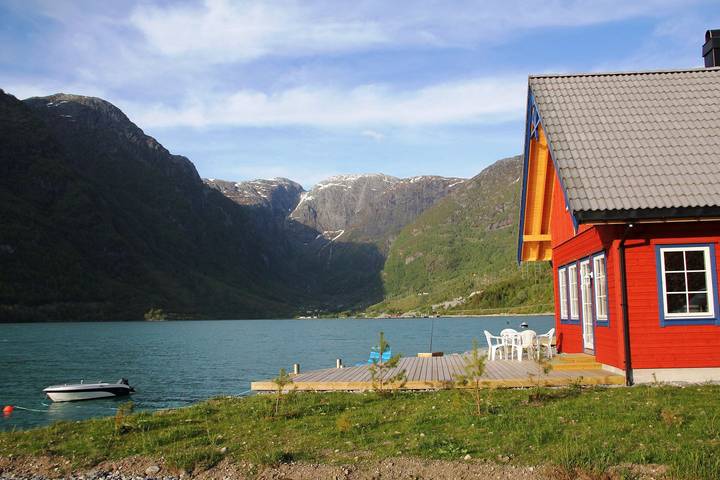 Chalet für 8 Personen, mit Terrasse und Ausblick