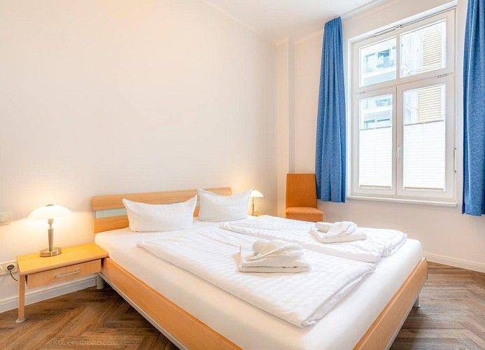 Ganze Wohnung, Große Fewo in 1. Reihe, Terrasse, Parkplatz, Wlan in Drei Kaiserbäder, Heringsdorf