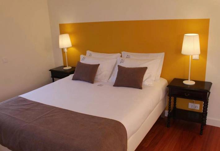 Cama y desayuno para 2 personas, con jardín y vistas en Sintra