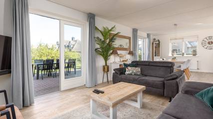 Ferienhaus für 6 Personen, mit Garten und Sauna in Julianadorp