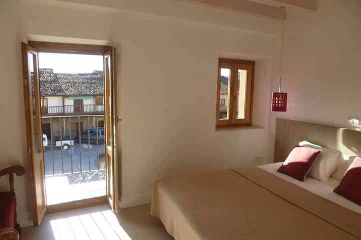 Appartement entier, Entre Fuentes Apartments 50 m2 dans le centre historique de Cuacos de Yuste, La Vera in Cuacos de Yuste, Région de Cáceres