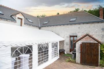 Gîte pour 30 personnes, avec jardin et terrasse à Saint-Laurent-Nouan