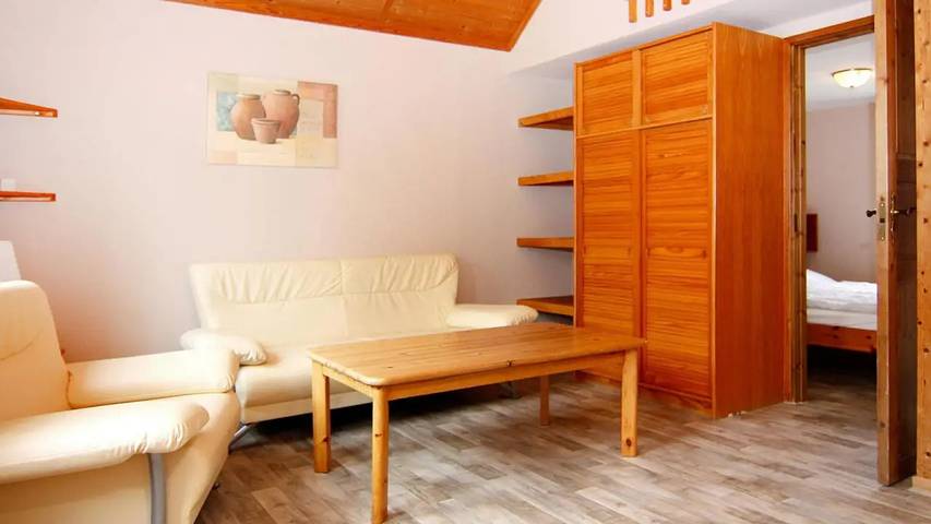 Ferienhaus für 4 Personen, mit Whirlpool und Sauna sowie Terrasse und Pool an der Ostsee - 3