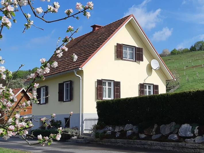 Ferienhaus für 5 Personen, mit Balkon und Terrasse sowie Garten in Bad Gleichenberg