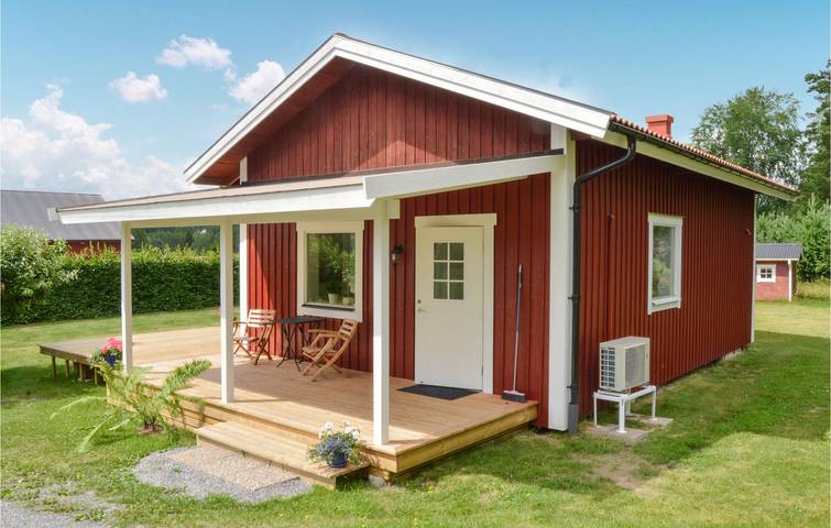 Ferienhaus für 4 Personen, mit Terrasse und Garten in Flen - 2