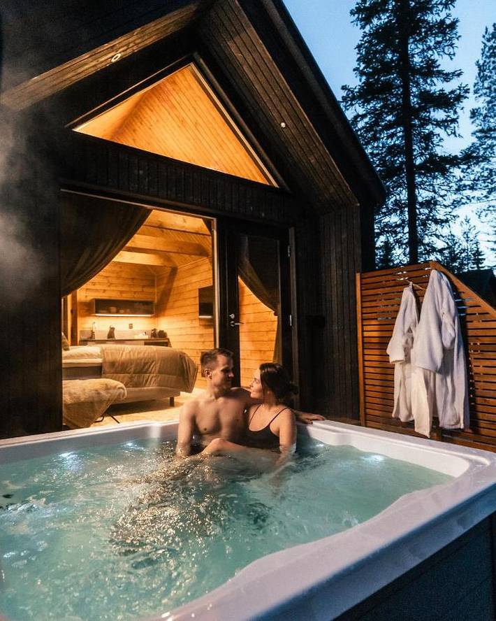Cabaña para 2 personas, con jacuzzi además de terraza y sauna en Rovaniemi