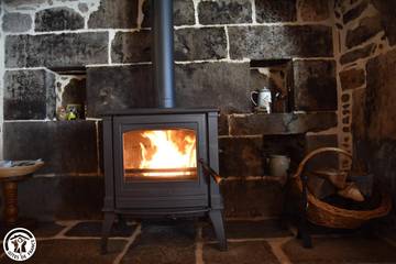 Gîte pour 8 Personnes dans Tauves, Région de Besse-et-Saint-Anastaise, Photo 4