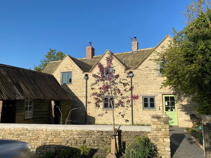 Log cabin for 6 people, with Garden in Oxfordshire