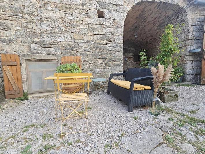 Location de vacances pour 7 personnes, avec terrasse à Saint-Georges-de-Lévéjac - 4