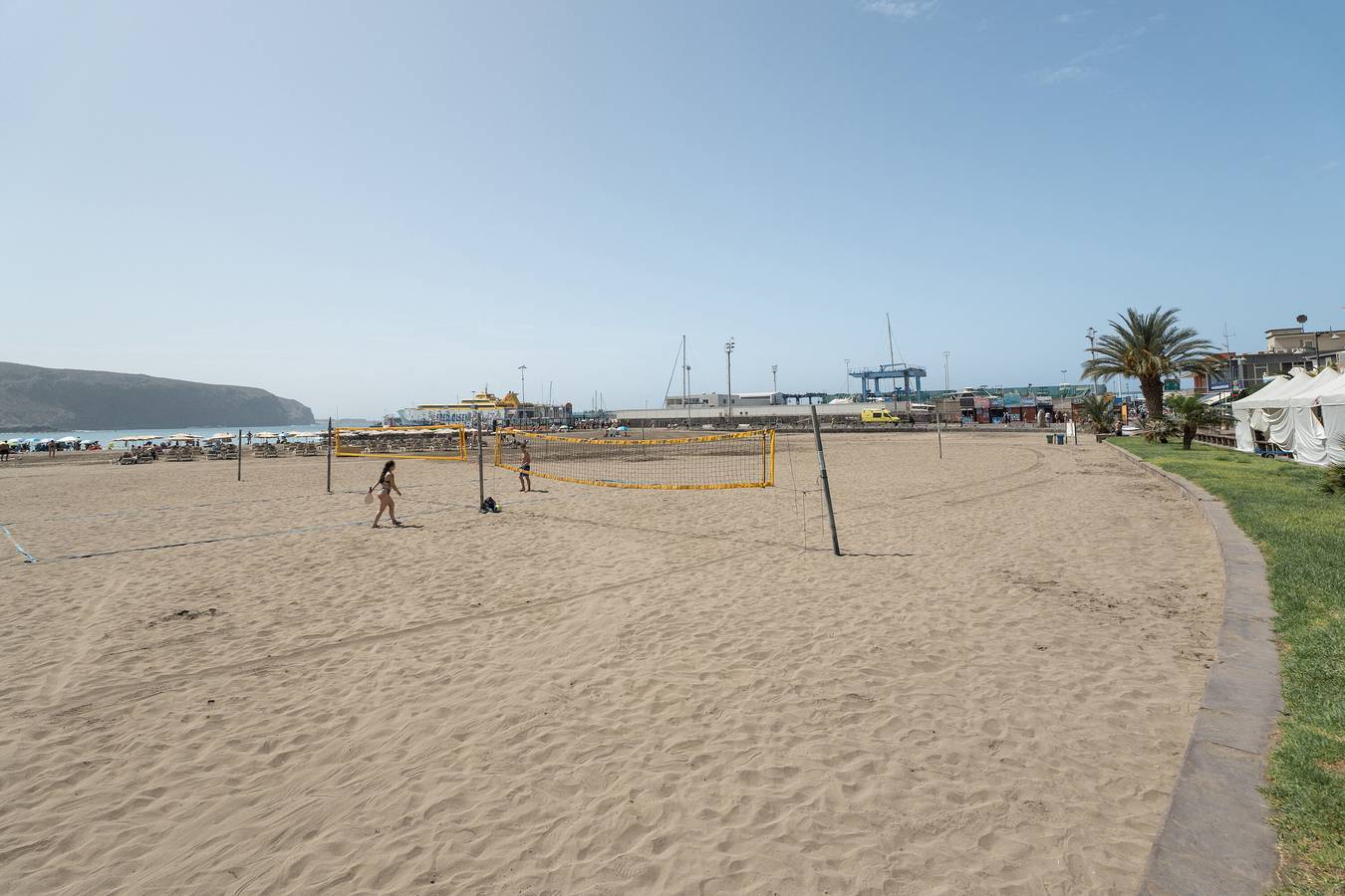 Ganze Wohnung, Ferienwohnung 'Tomasol' mit Meerblick, privater Terrasse und Wlan in Los Cristianos, Arona