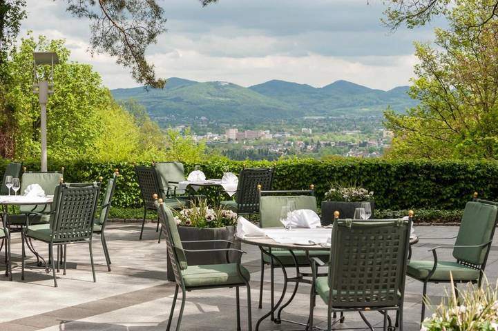 Hotel für 10 Personen, mit Terrasse und Sauna in Siegburg