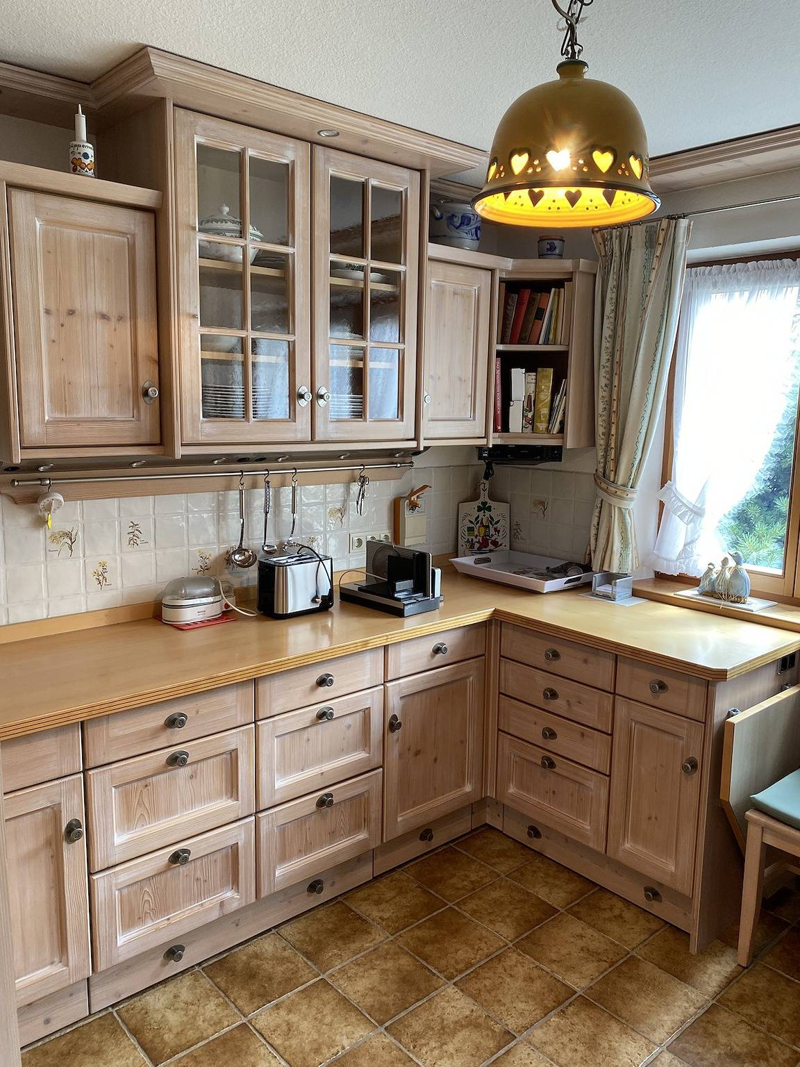 Ganze Ferienwohnung, Haus Elisabeth - inkl. Chiemgau Karte - Ferienhaus 89qm für max. 4 Personen in Bergen (Chiemgau), Chiemsee