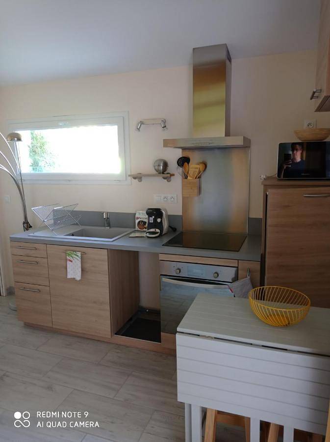 Appartement entier, Agréable appartement au calme in Villeneuve, Parc naturel régional du Luberon