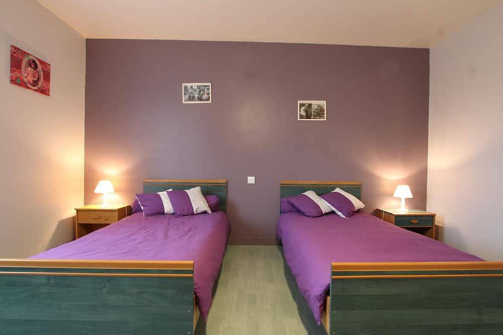 Maison champêtre à Mortain - 4 chambres, animaux admis, cheminée in Mortain-Bocage, Région d'Avranches